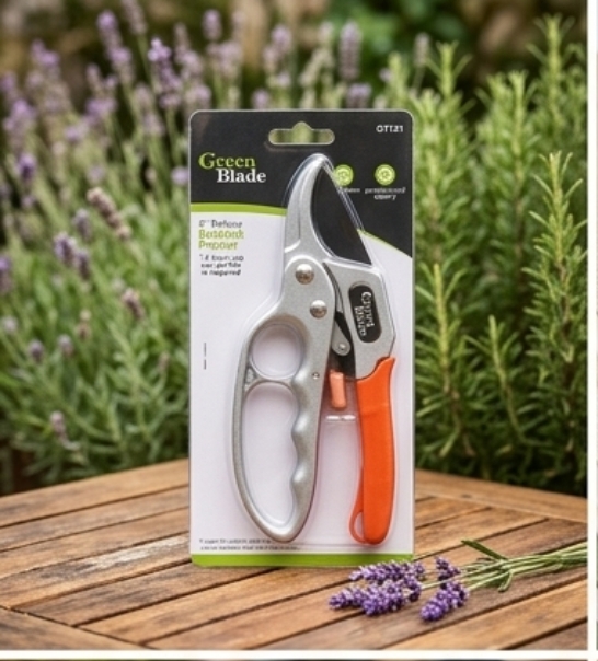 Green Blade Deluxe Ratchet Pruning Shears – High-Performance Anvil Garden Clippers for Effortless Cutting, Ergonomic Non-Slip Grip, Heavy Duty Tree & Branch Trimmer – GT121